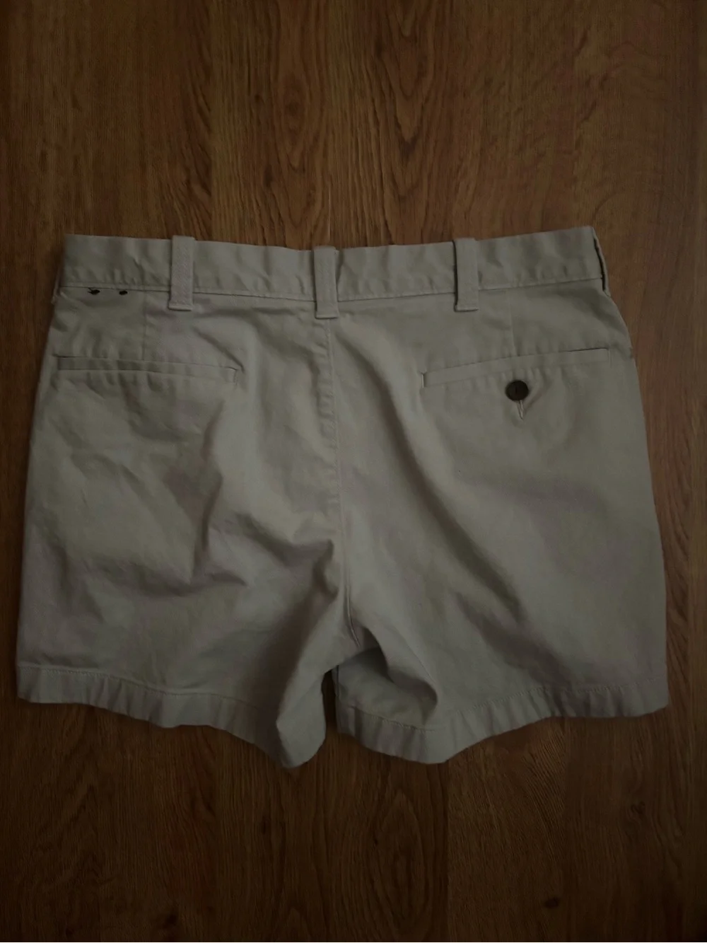 J. Crew Men’s Khaki Short 5” inseam